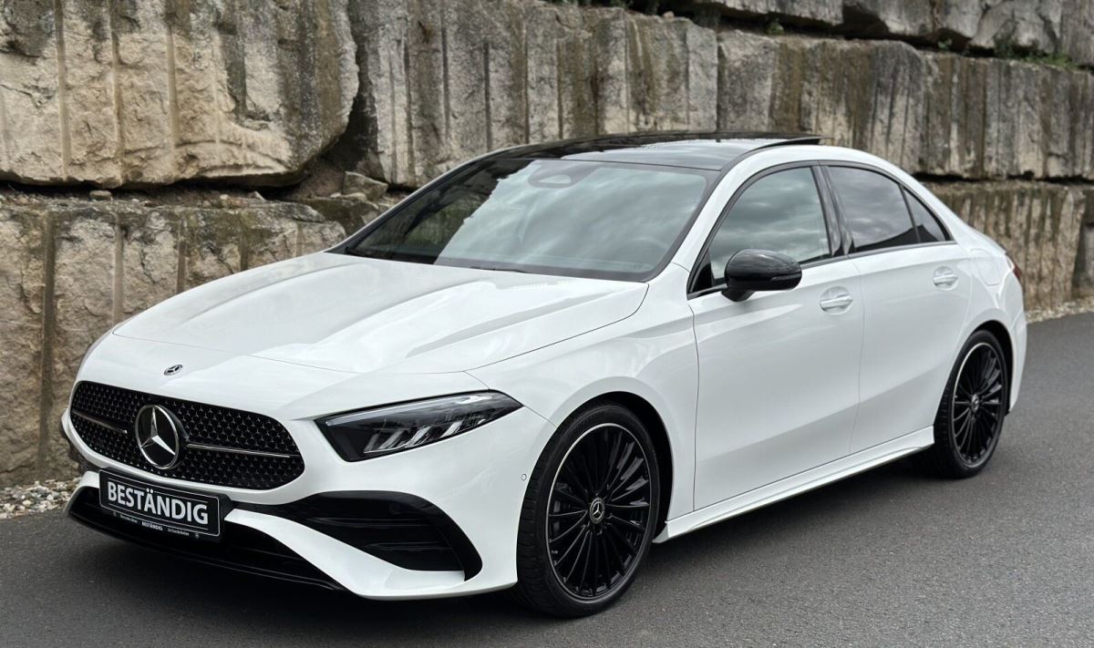 Mercedes-Benz A 180 AMG Panorama  - 46,500 EURO 
